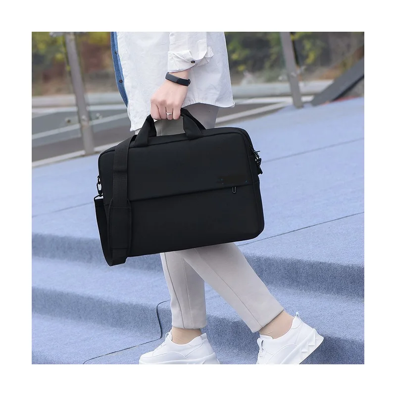 Addison 300215 notebook case 39.6 cm (15.6") Briefcase Black